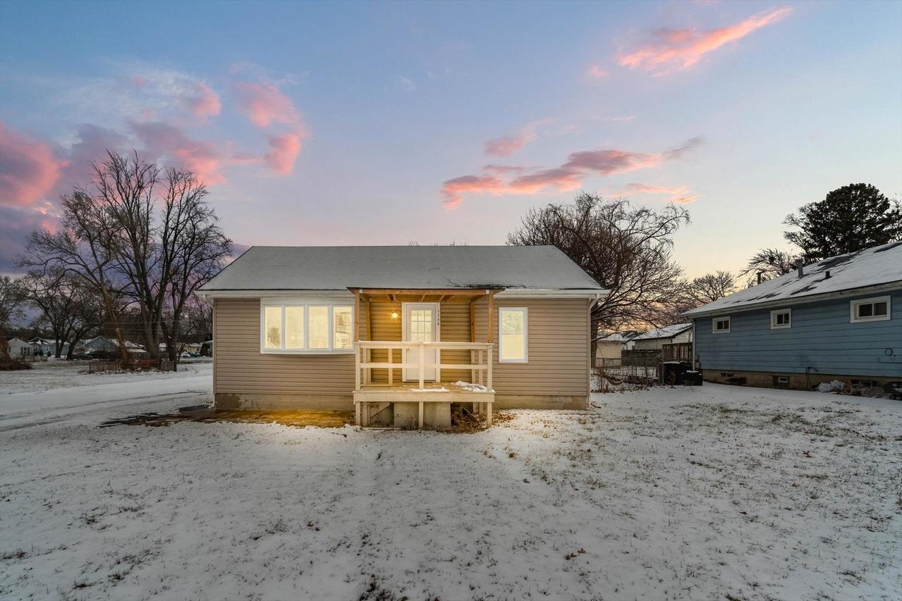 1146 S Union St., Aurora, IL 60505