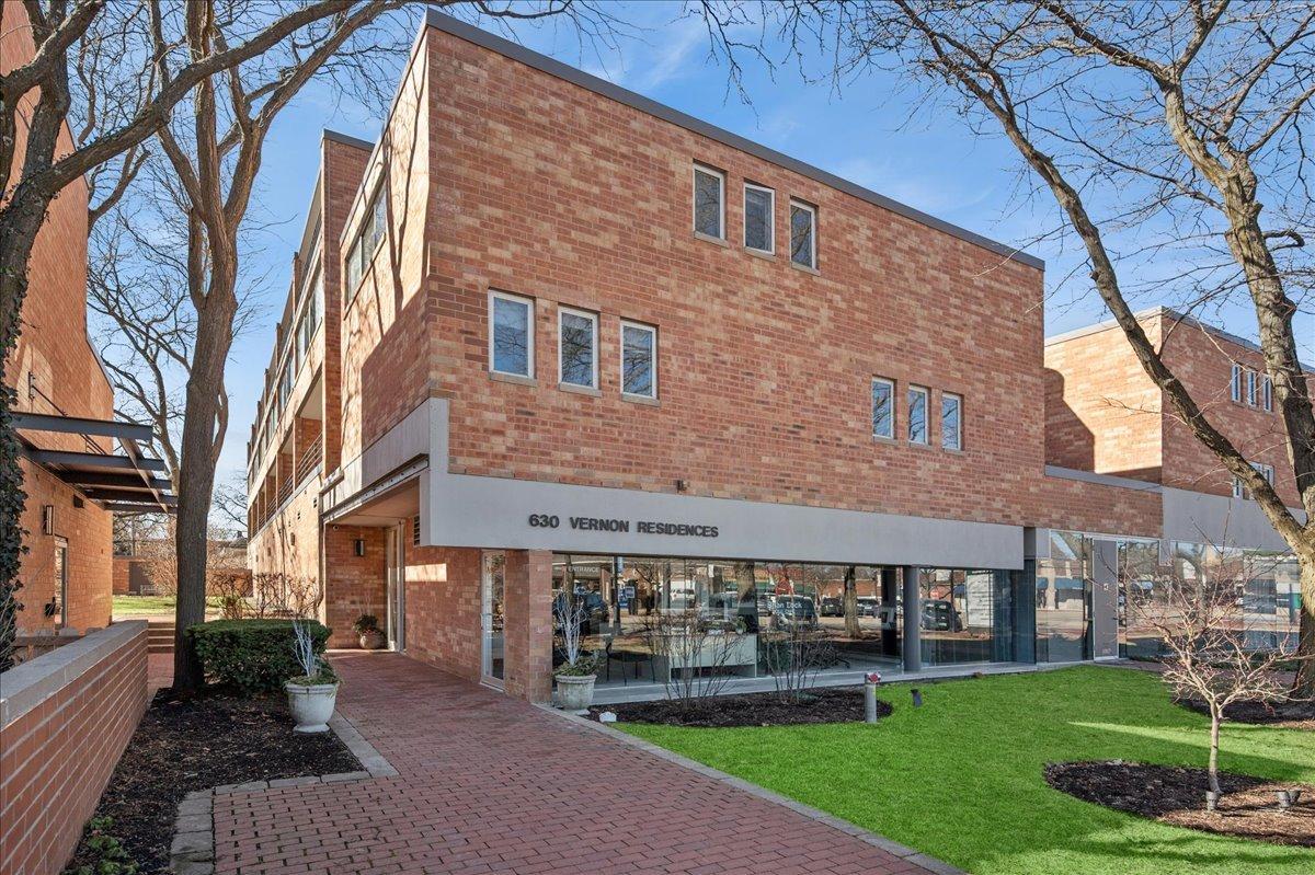 [Address Hidden by Seller], Glencoe, IL 60022