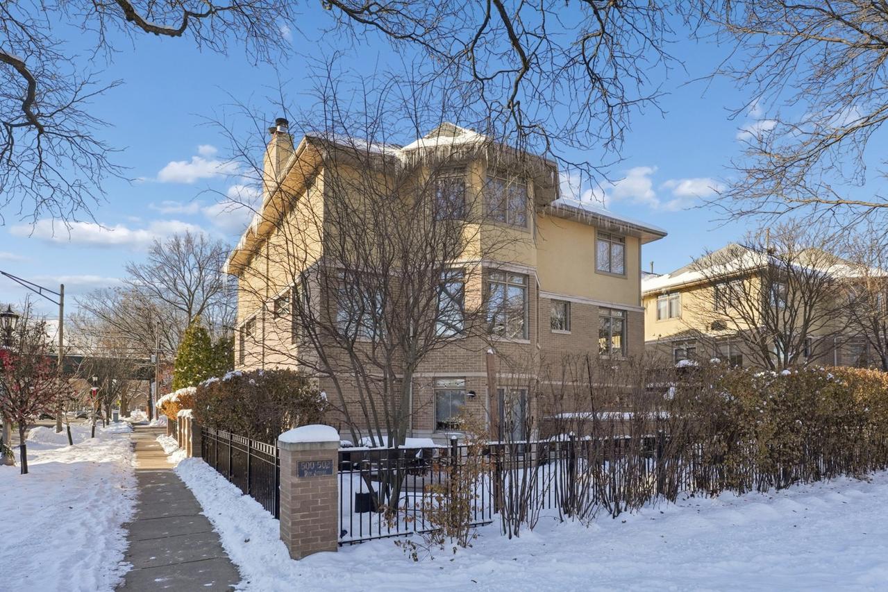 502 Park Ave., River Forest, IL 60305