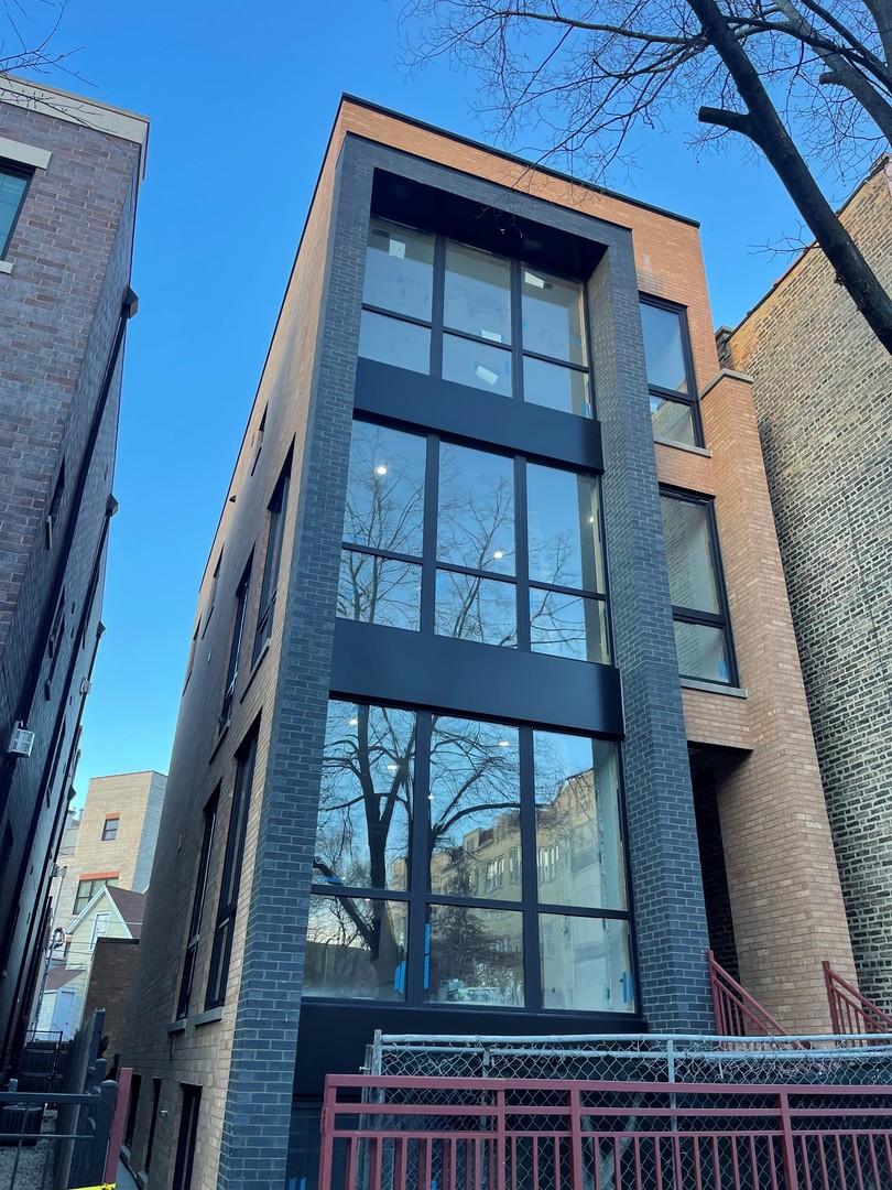 1230 W Diversey Pkwy., Chicago, IL 60614