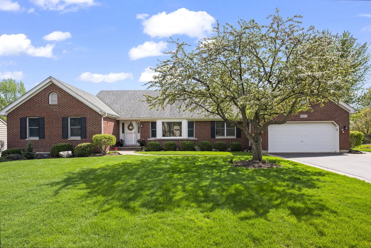 3551 Lakeview Dr., Algonquin, IL 60102