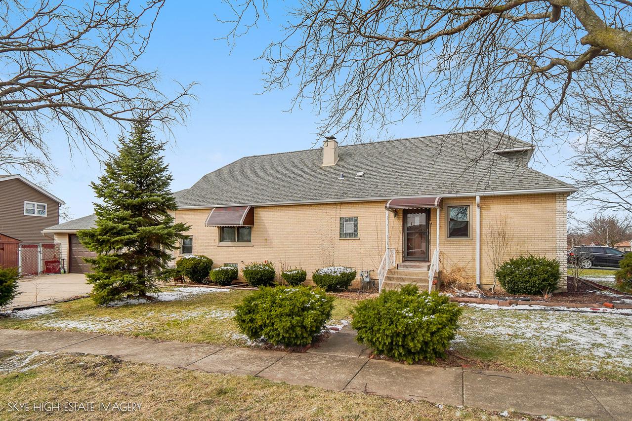 17010 88th Ct., Orland Hills, IL 60487