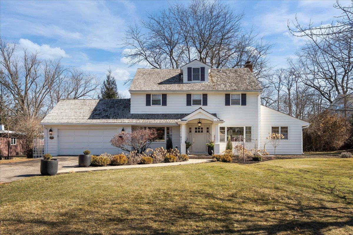 1489 N Sheridan Rd., Lake Forest, IL 60045