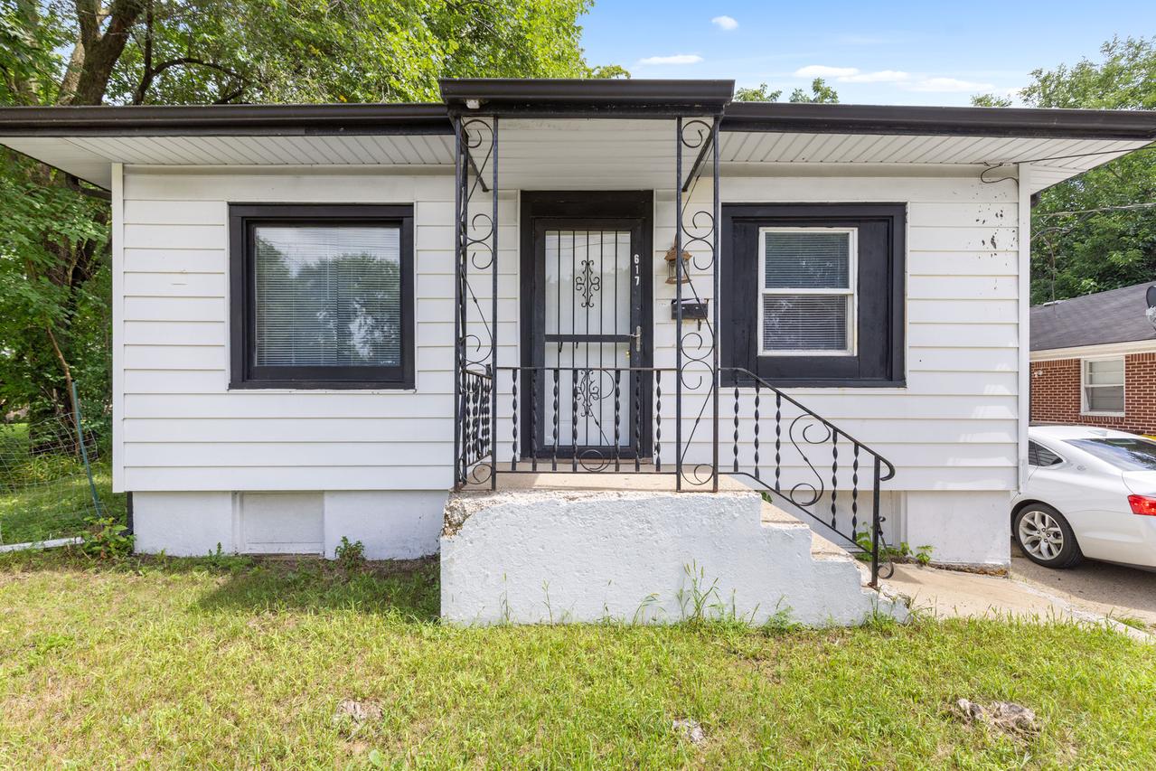 617 N Central Ave., Rockford, IL 61101