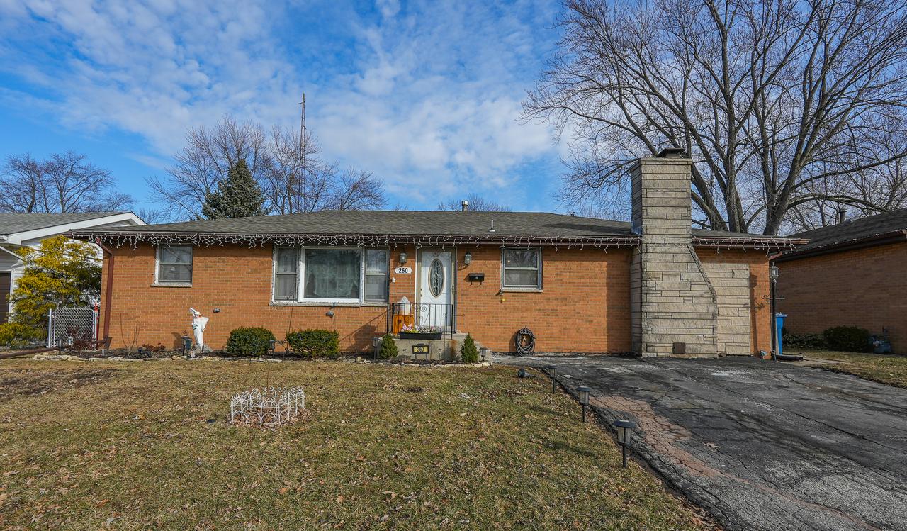 260 W Country Ct., Bourbonnais, IL 60914