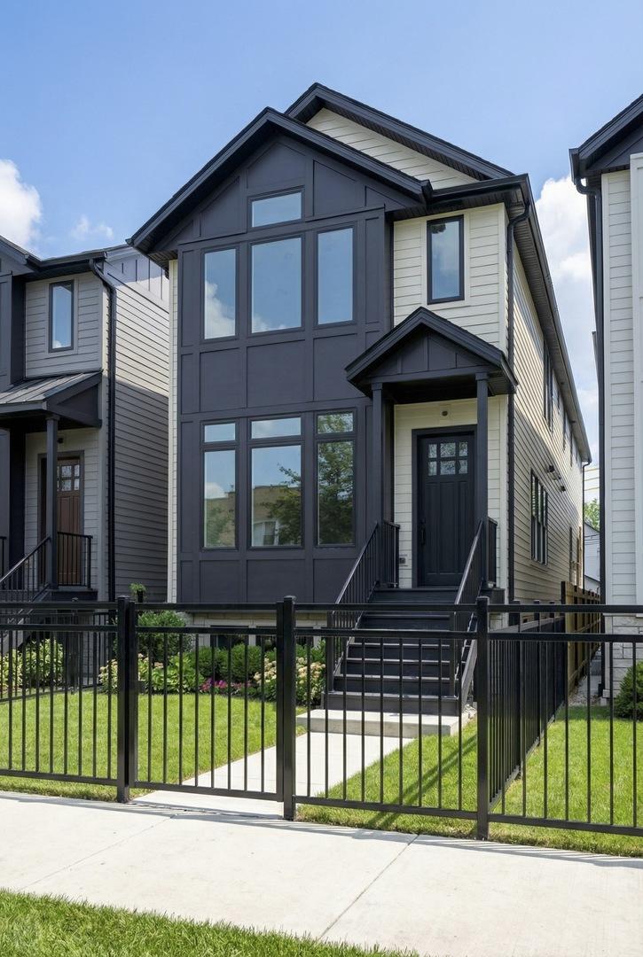 3051 N Christiana Ave., Chicago, IL 60618