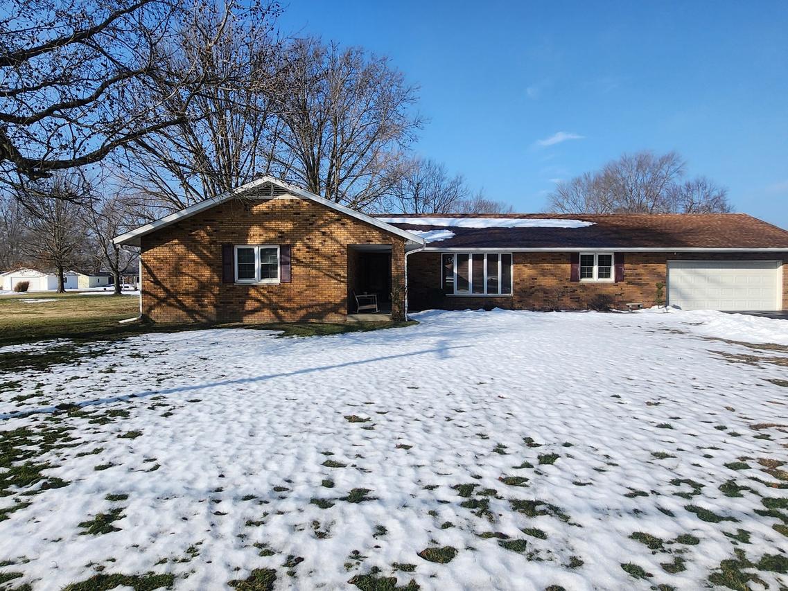 3649 Hamilton Park Rd., Pinckneyville, IL 62274
