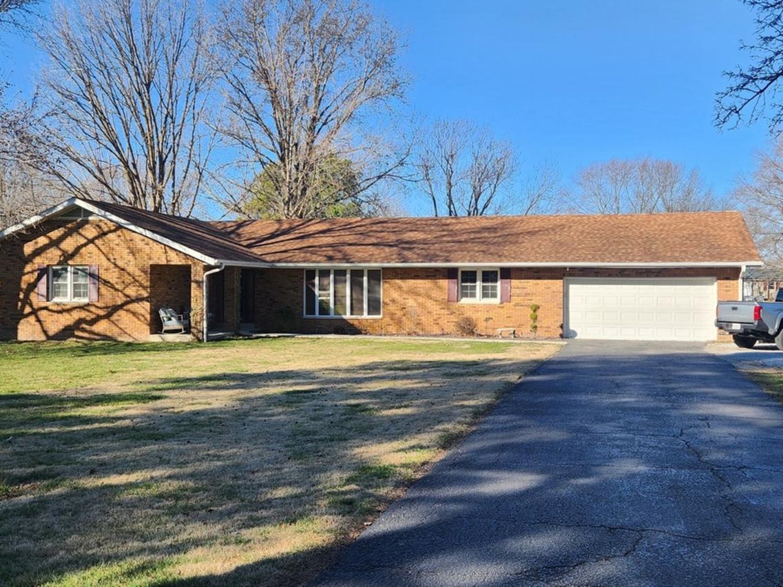 3649 Hamilton Park Rd., Pinckneyville, IL 62274