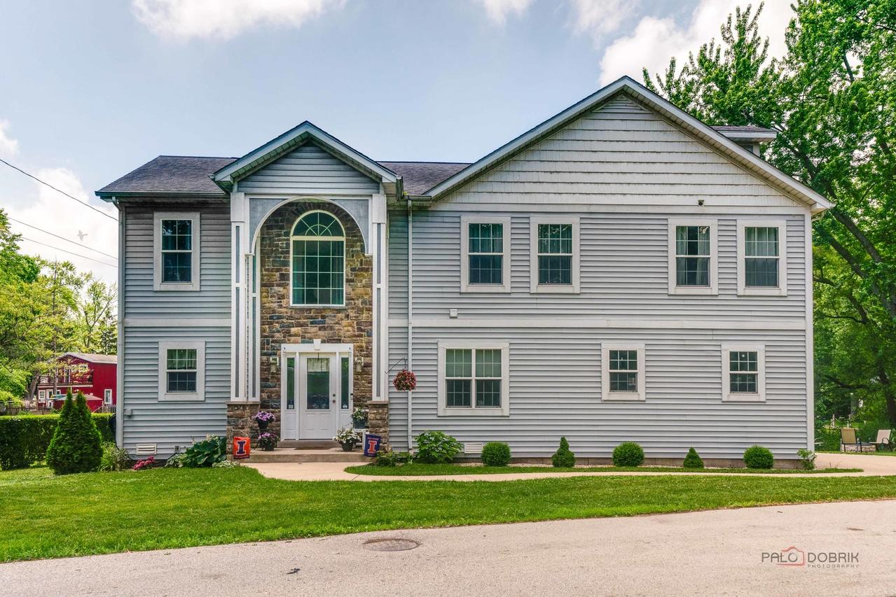 3317 Willow Ln., Island Lake, IL 60042