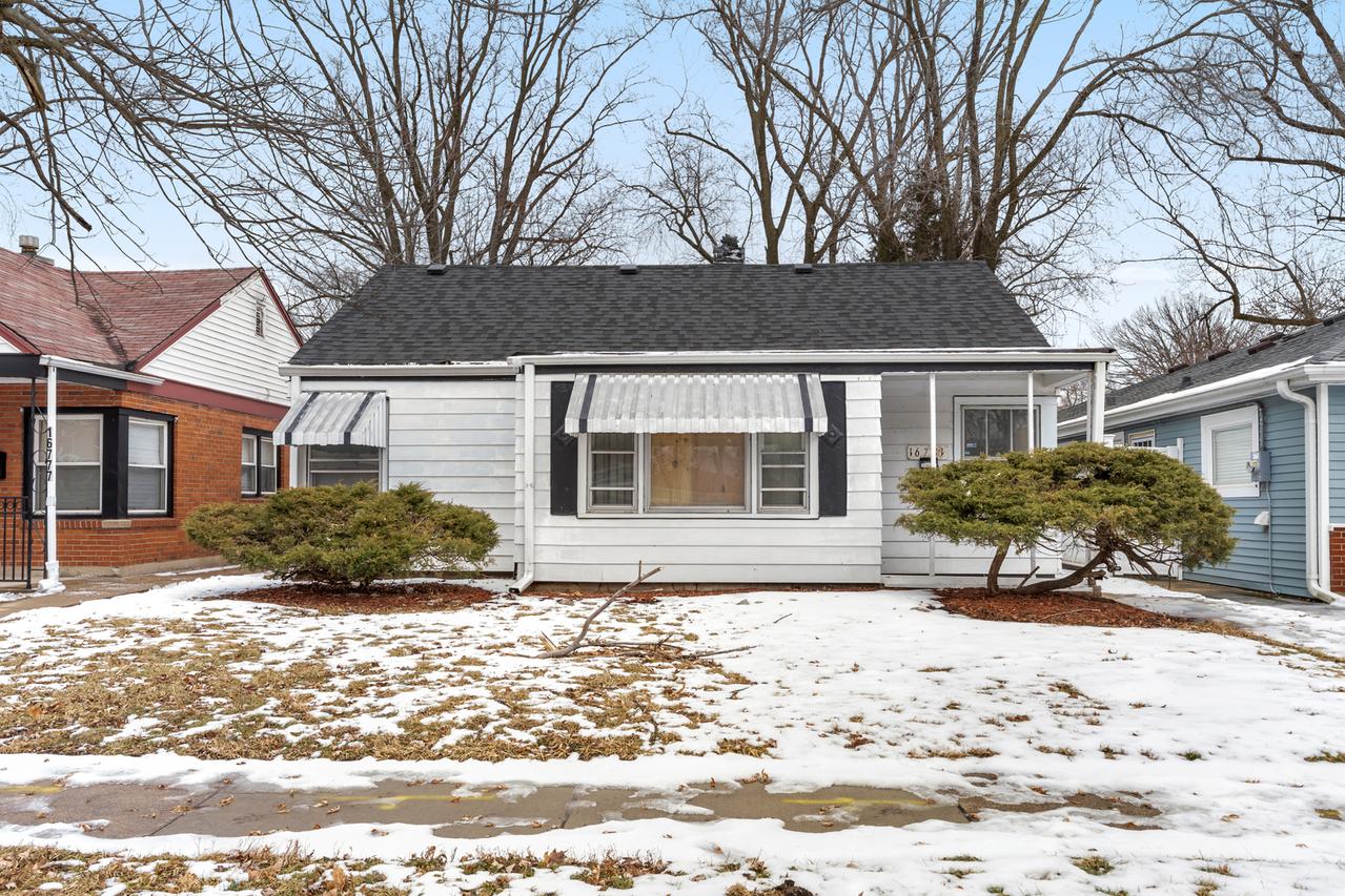 16781 Head St., Hazel Crest, IL 60429