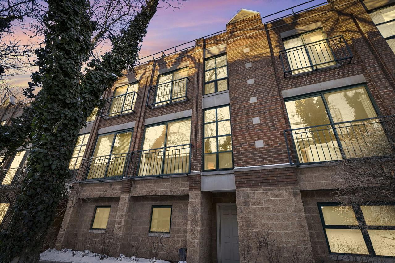 2501 N Wayne Ave. #14, Chicago, IL 60614