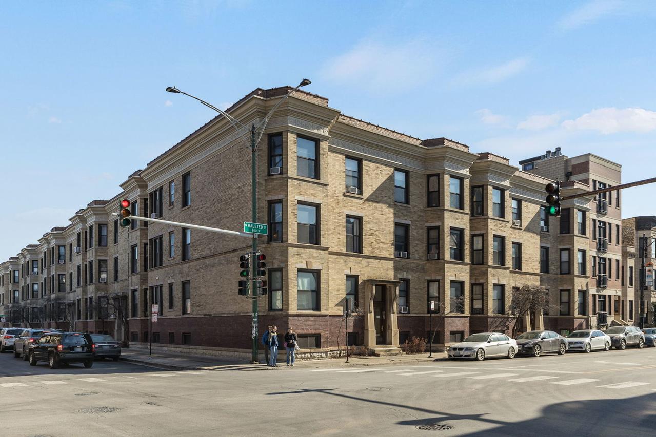 2961 N Halsted St. #2, Chicago, IL 60657