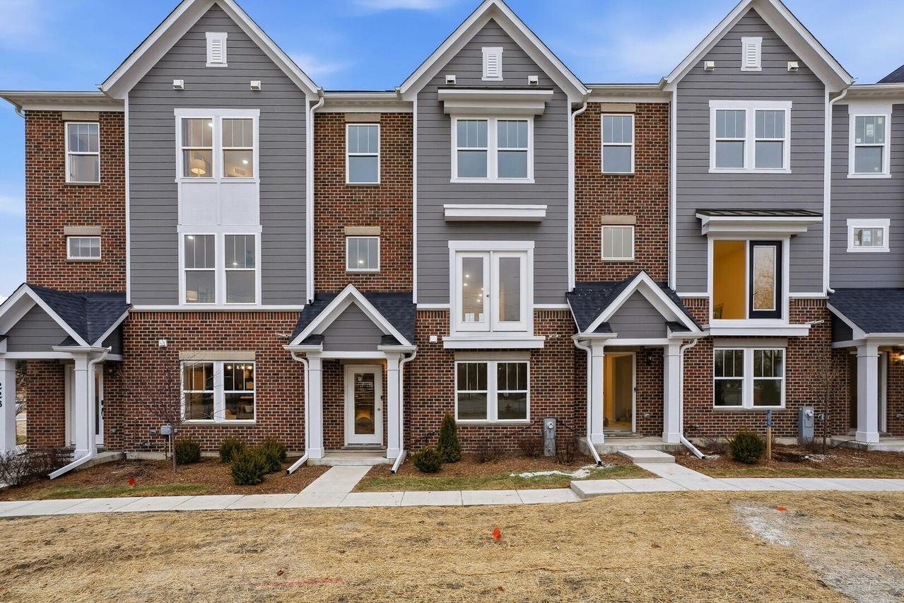 244 Warren Ln. #11249, Schaumburg, IL 60193