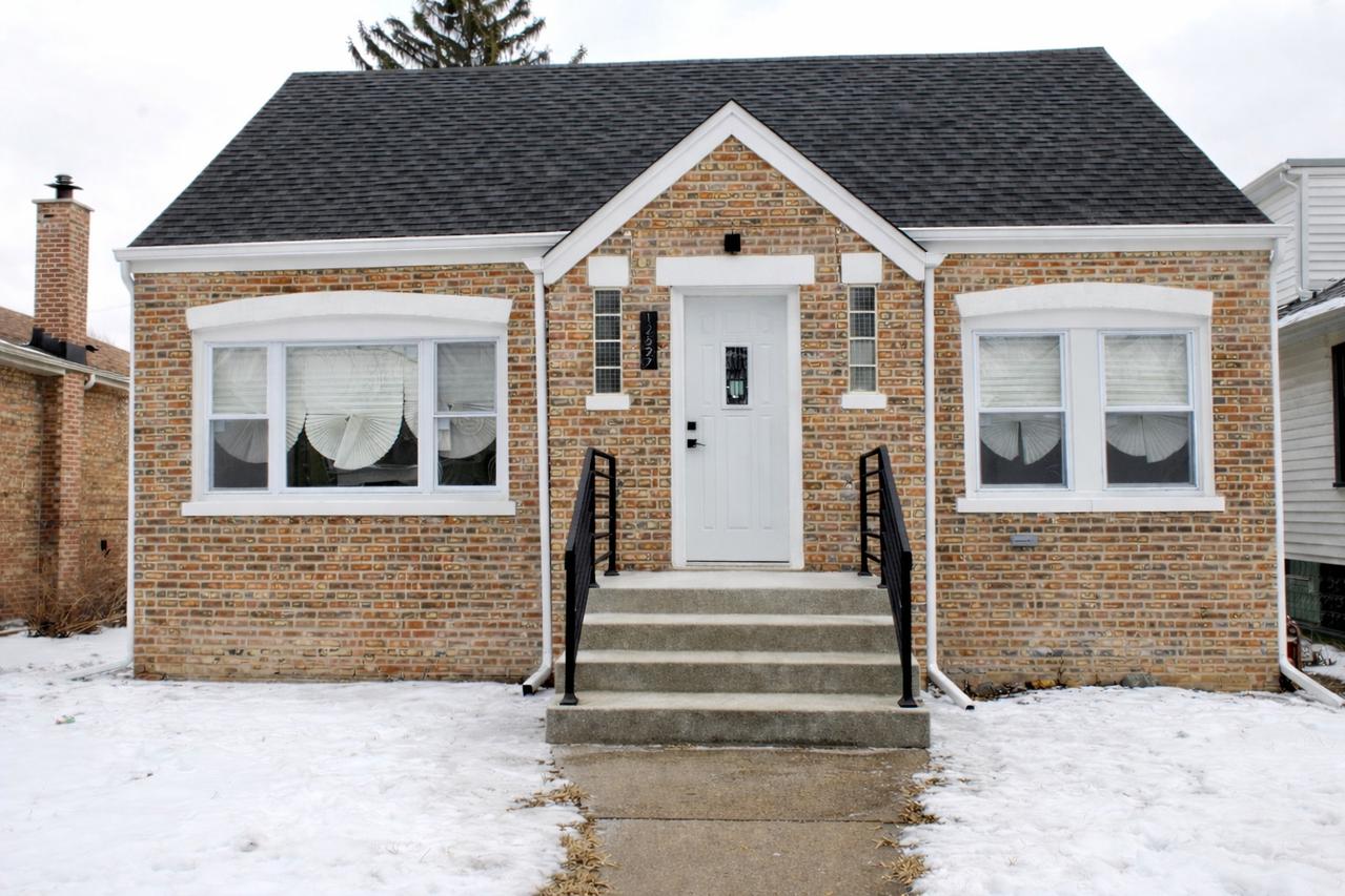 12527 S Lowe Ave., Chicago, IL 60628