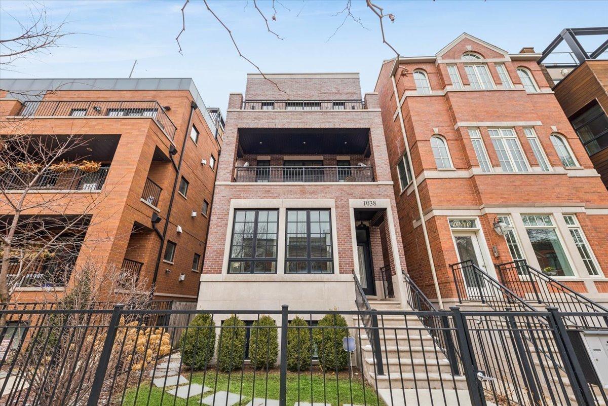 1038 W Altgeld St. #3, Chicago, IL 60614