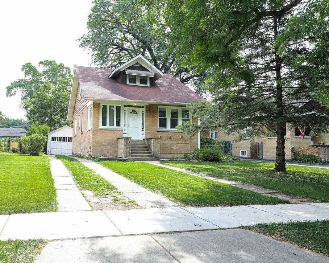 427 S Cornell Ave., Villa Park, IL 60181