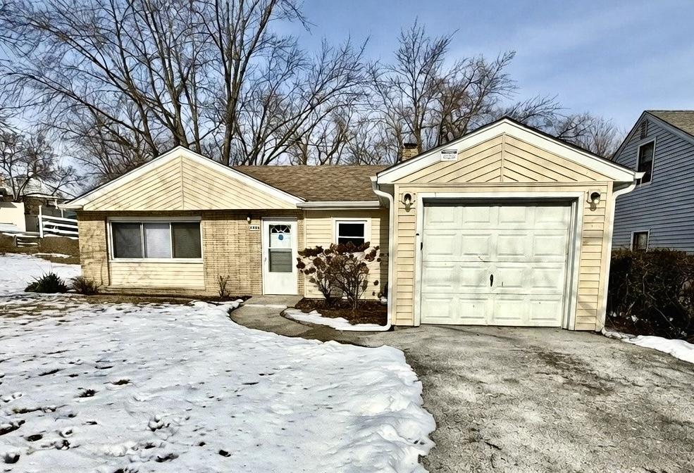 2904 Woodworth Pl., Hazel Crest, IL 60429