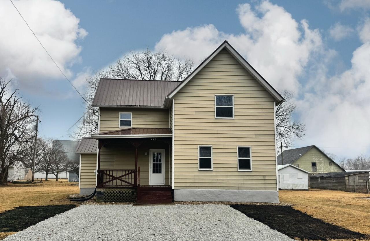 207 E Maple St., Chatsworth, IL 60921