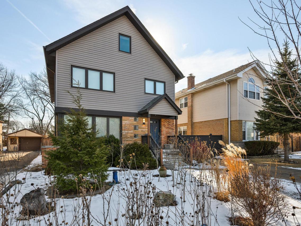 5881 N Central Ave., Chicago, IL 60646