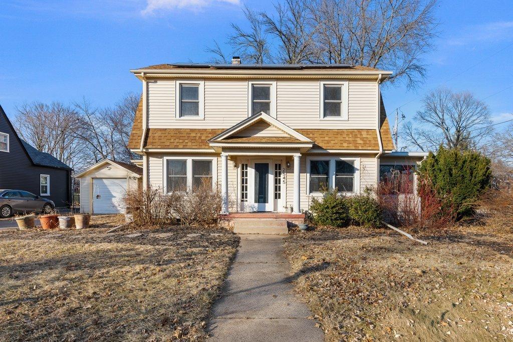 2545 18th Avenue A Ave., Moline, IL 61265