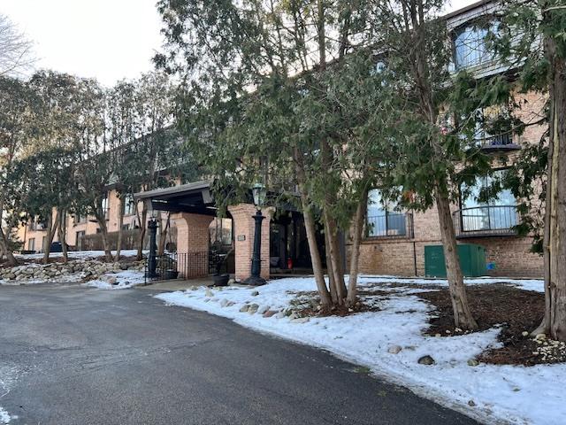 [Address Hidden by Seller], Barrington, IL 60010