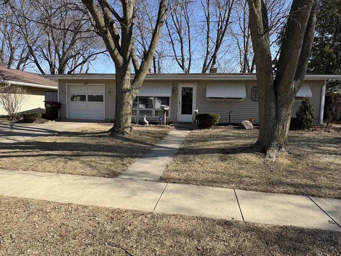 1164 Westview Dr., Rochelle, IL 61068