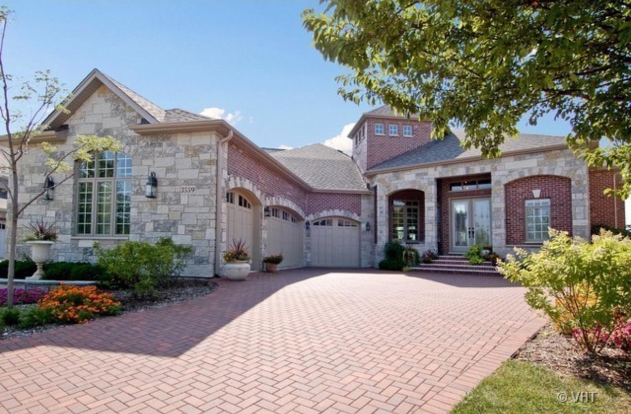 3559 Scottsdale Cir., Naperville, IL 60564