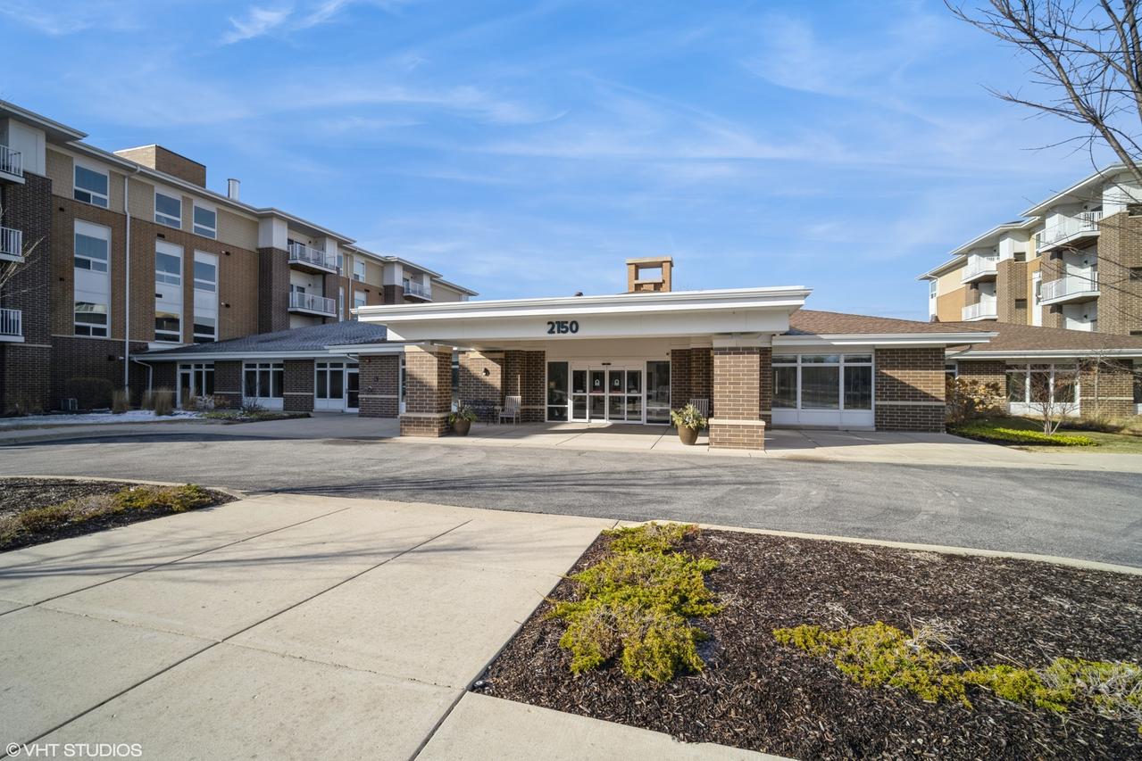 2150 Founders Dr. #247, Northbrook, IL 60062