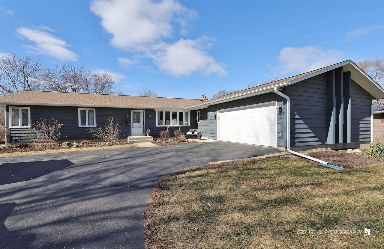 7149 Meadow Ln., Cary, IL 60013