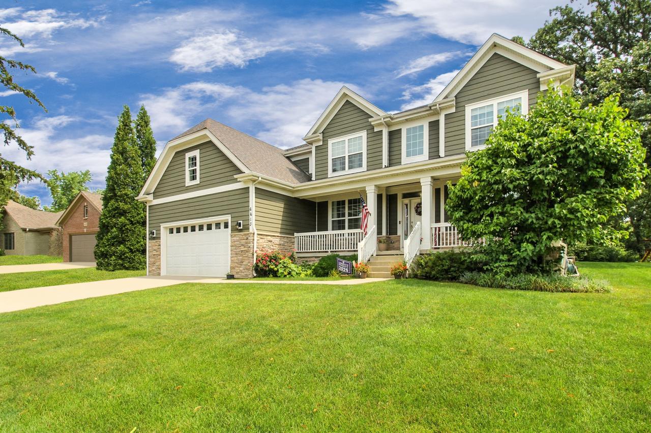 6613 Carl Ct., Woodridge, IL 60517