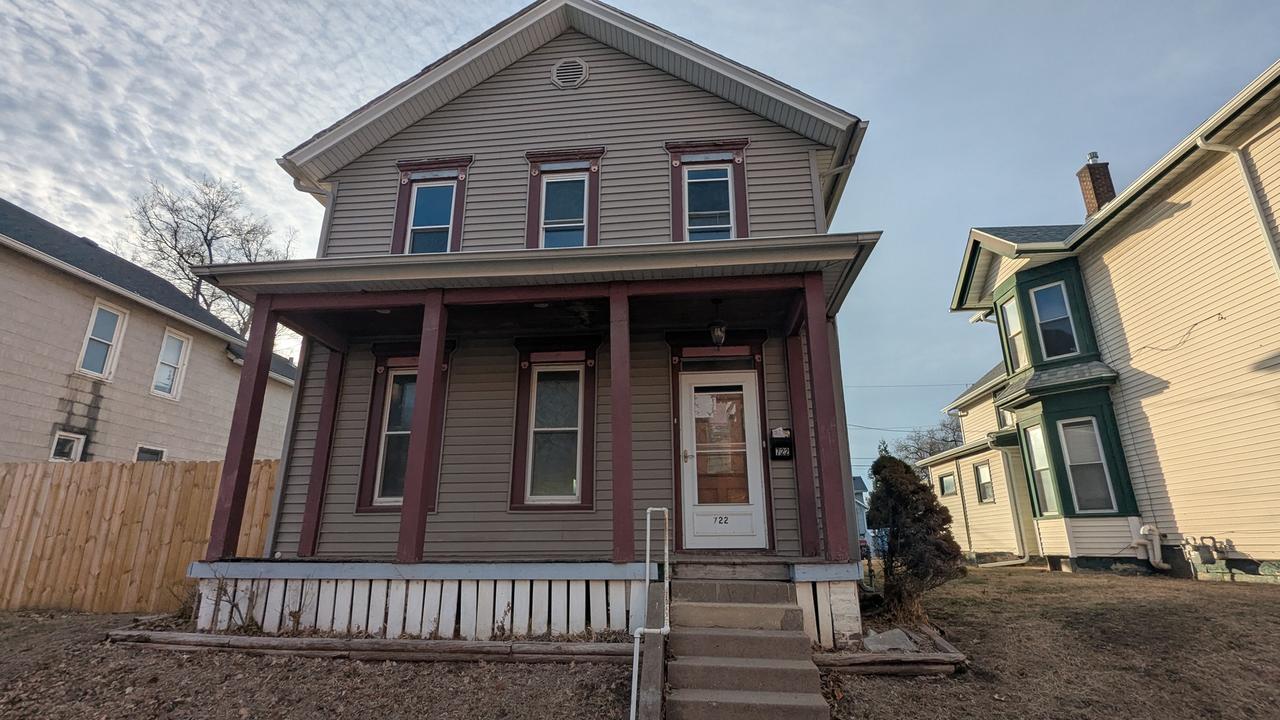 722 18th St., Rock Island, IL 60201