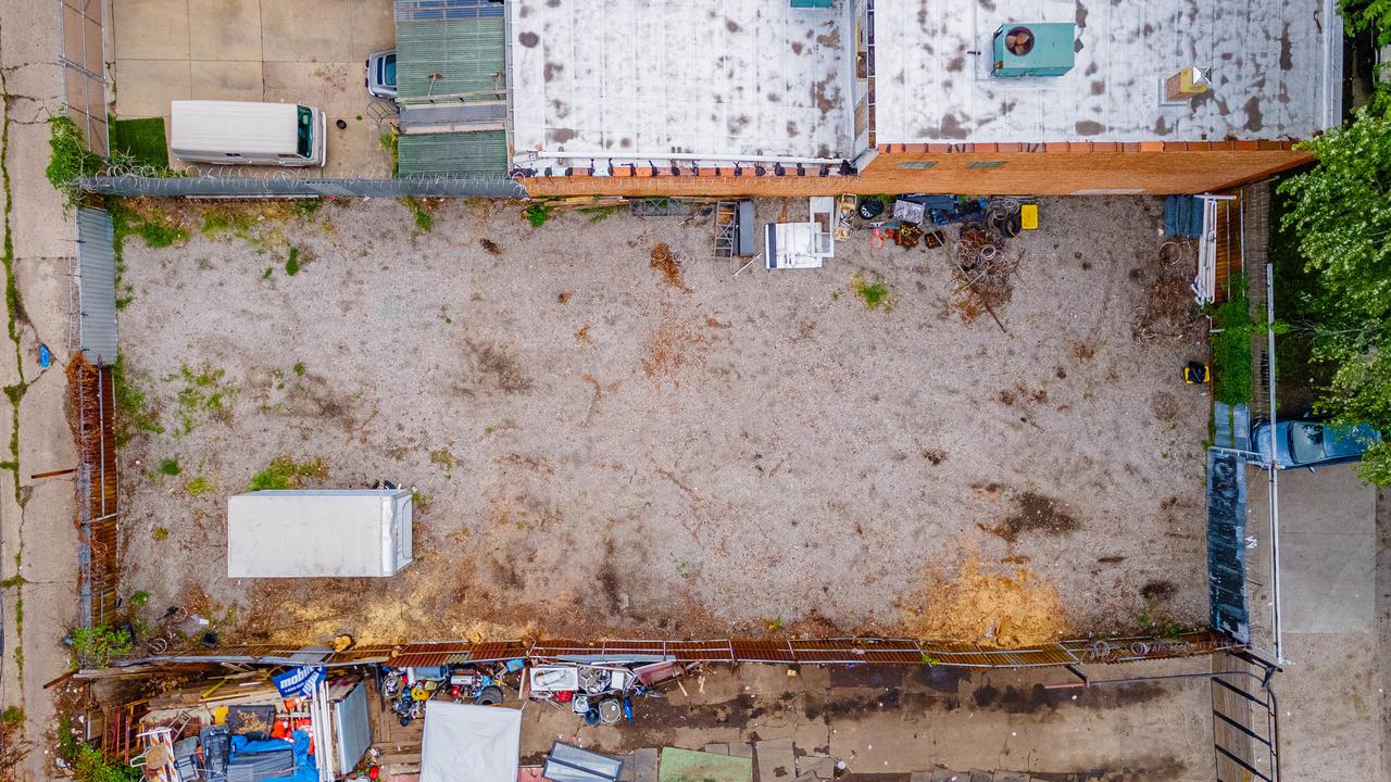 4718 W Le Moyne St., Chicago, IL 60651