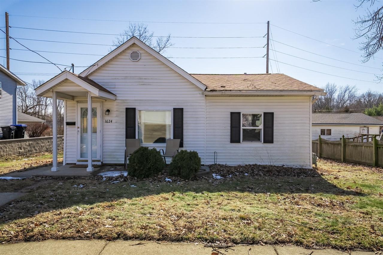 1624 Indiana St., Bloomington, IL 61701