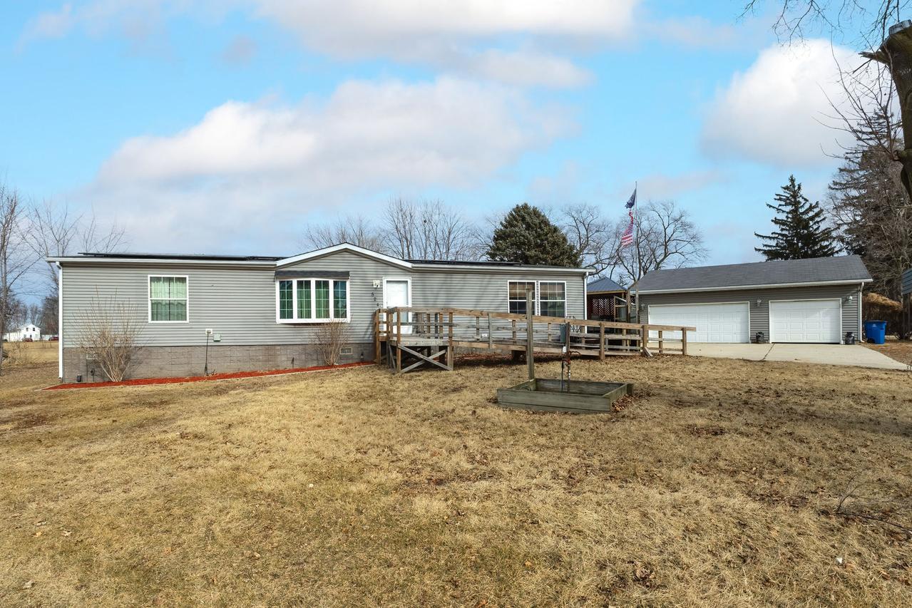 524 6th St., Andover, IL 61233