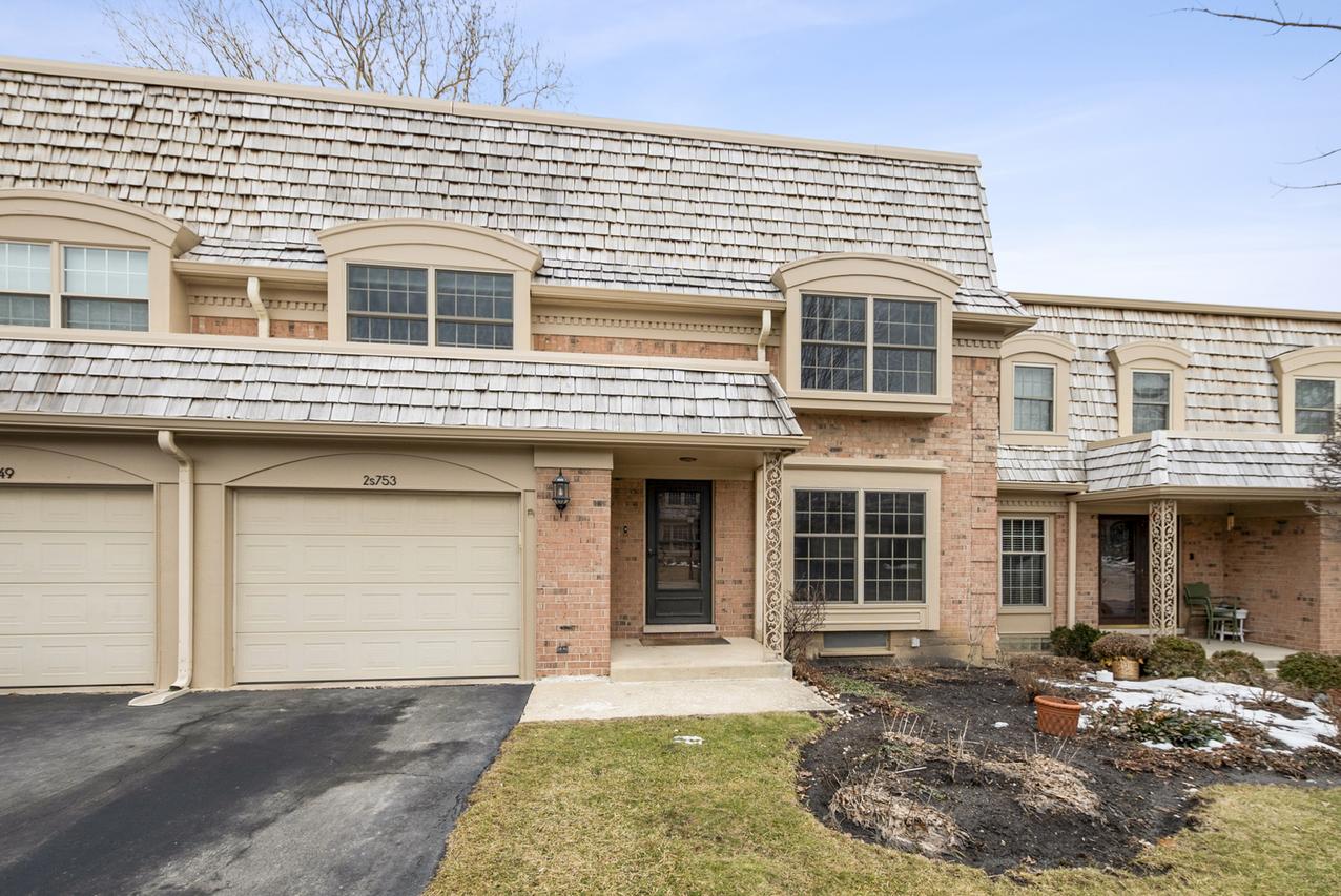 2S753 Avenue Orleans Ave., Oak Brook, IL 60523