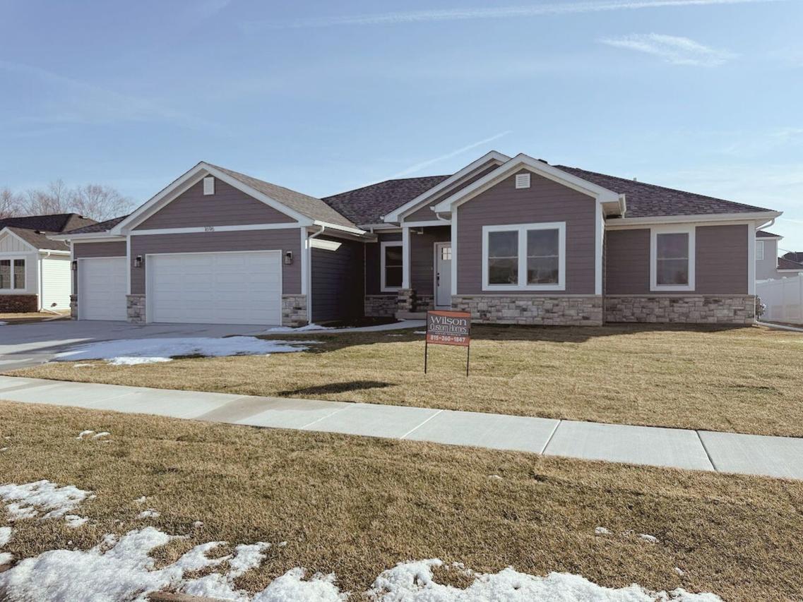 1696 Yorktown Dr., Bourbonnais, IL 60914