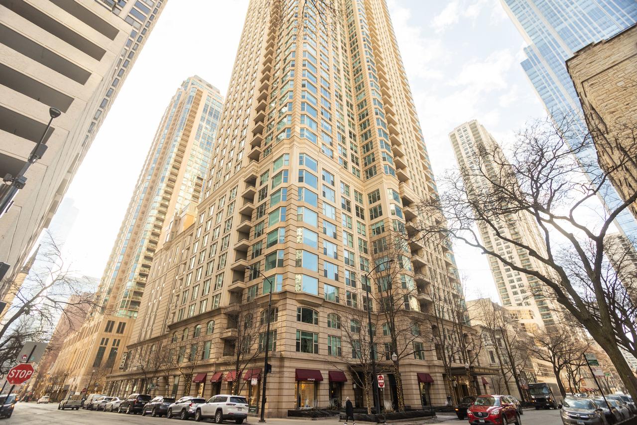 25 E Superior St. #705, Chicago, IL 60611