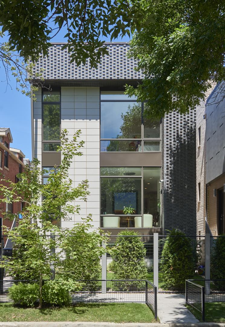 2334 W Ohio St., Chicago, IL 60612