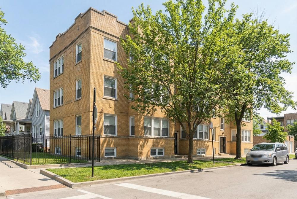 [Address Hidden by Seller], Chicago, IL 60618