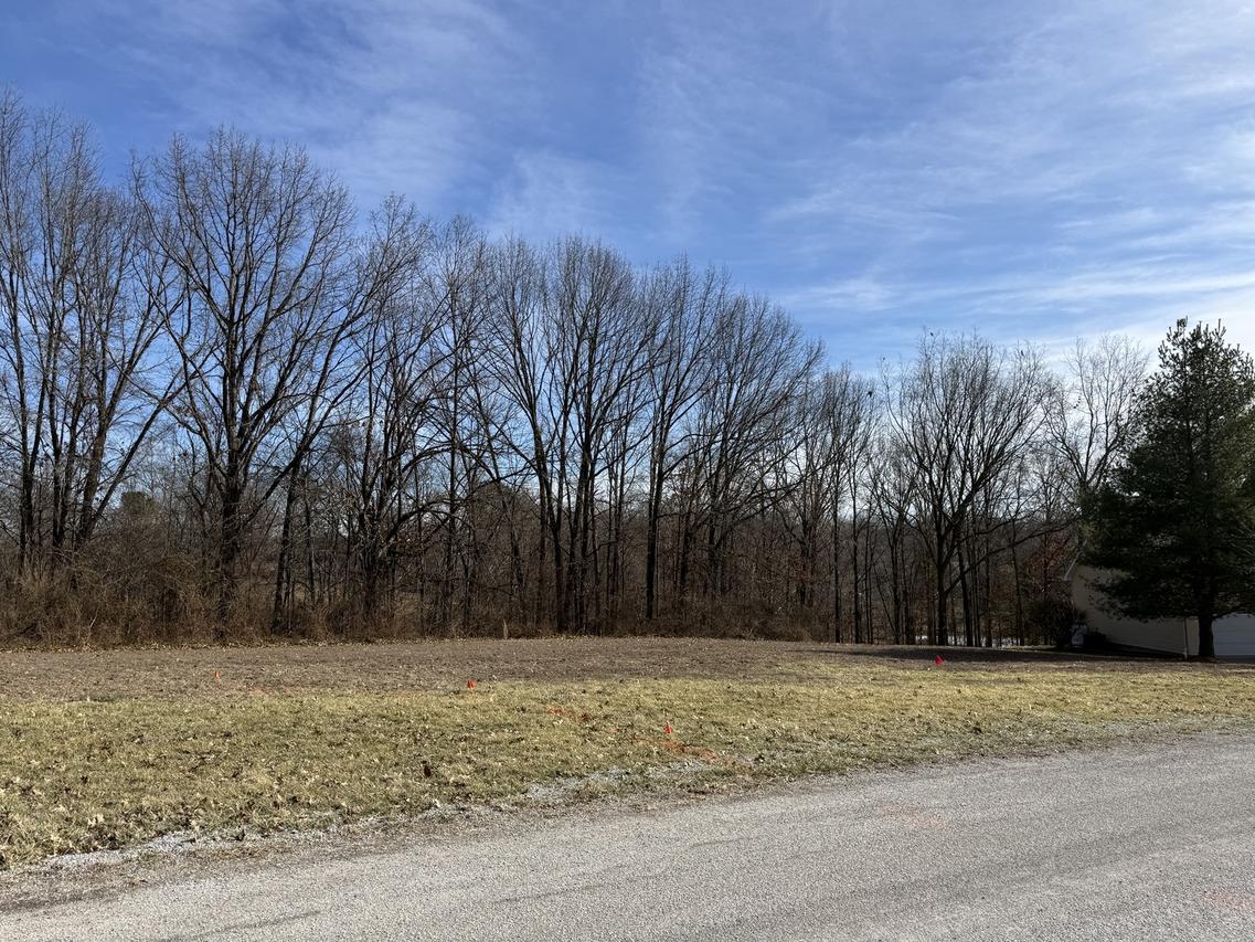 00 Oakview Rd., Carbondale, IL 62901