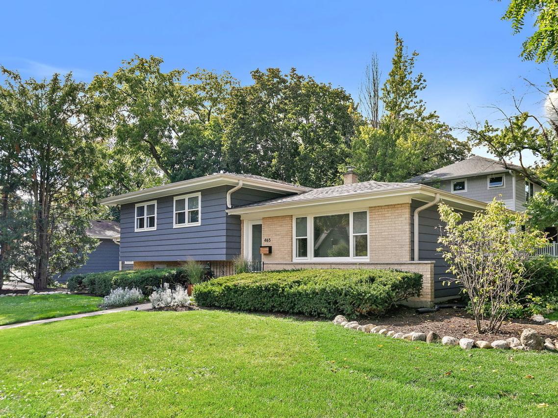 465 Cottage Ave., Glen Ellyn, IL 60137