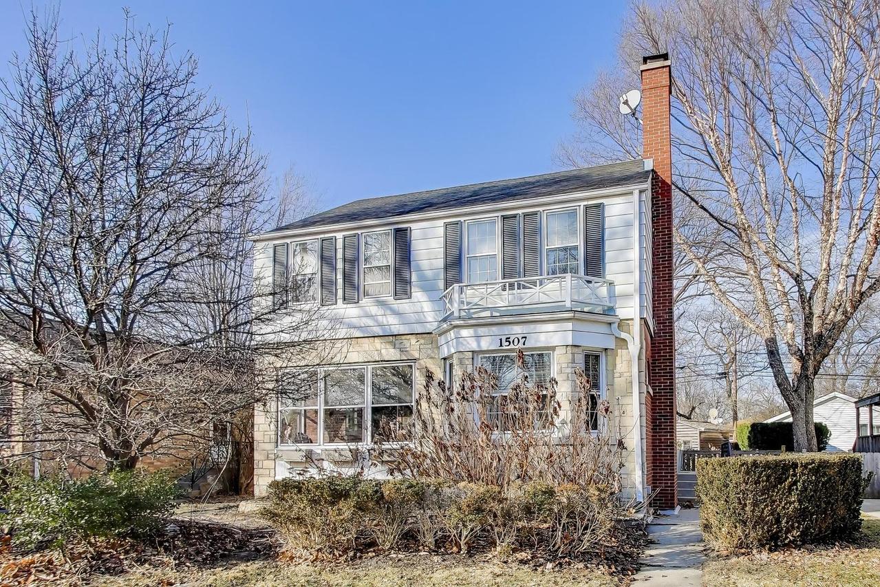 1507 Cleveland St., Evanston, IL 60202