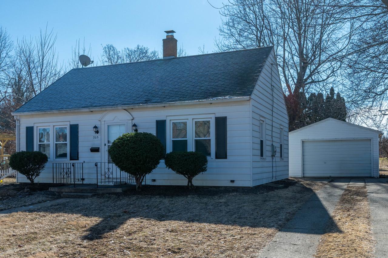 205 Sunset Ln., Mount Morris, IL 61054