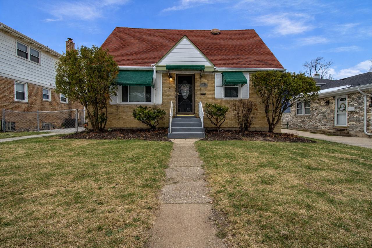 17552 Roy St., Lansing, IL 60438