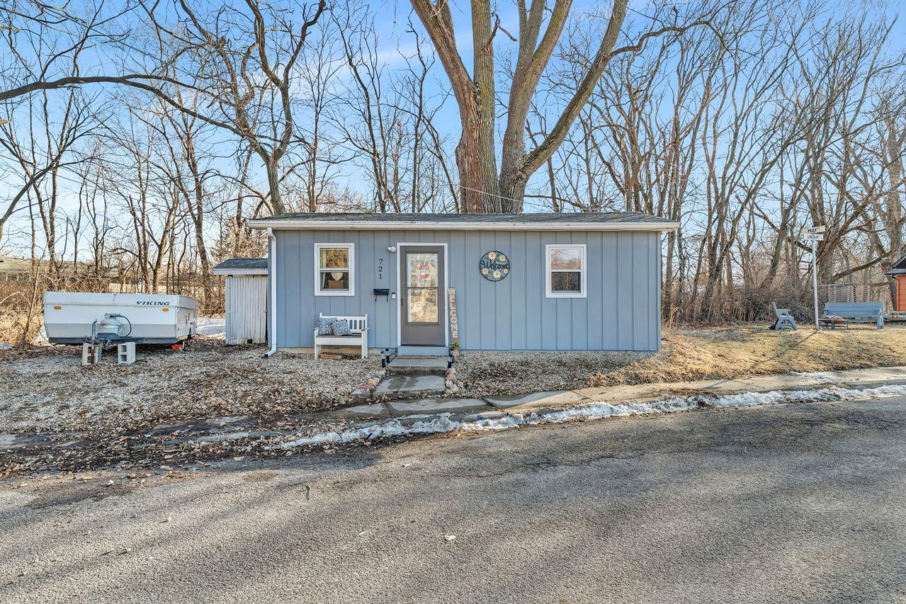 721 Lincoln St., Morris, IL 60450