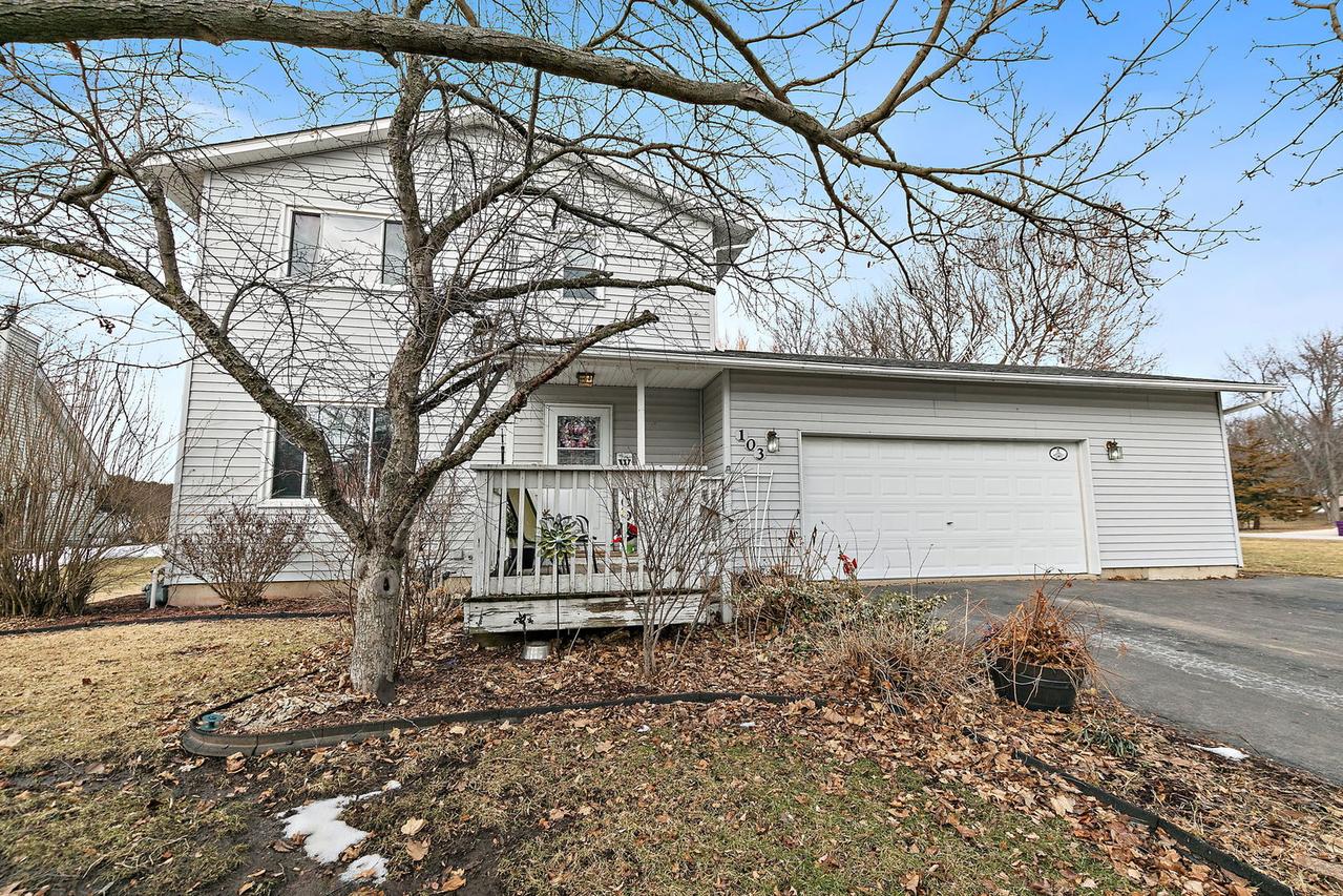 103 Balclutha Ct., Poplar Grove, IL 61065