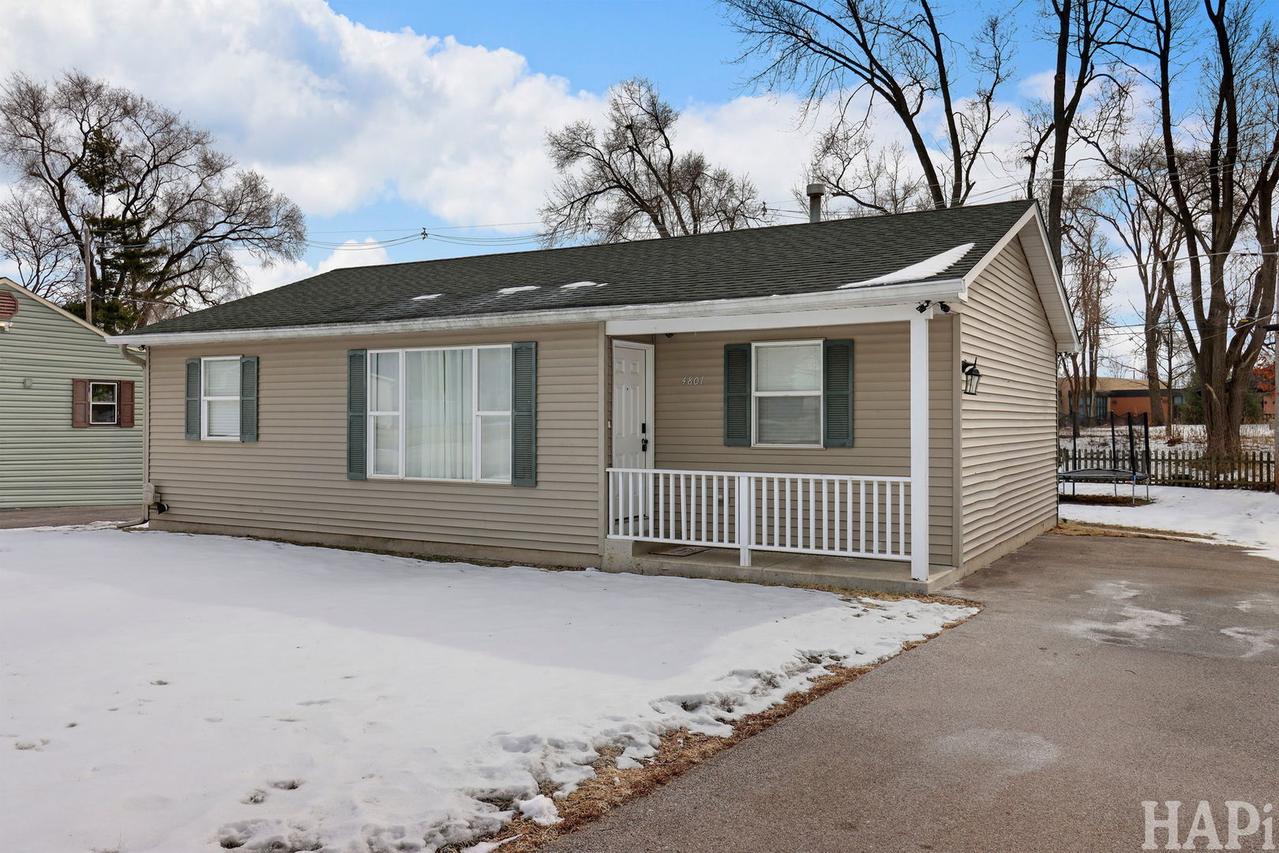 4801 Rose St., Crystal Lake, IL 60014