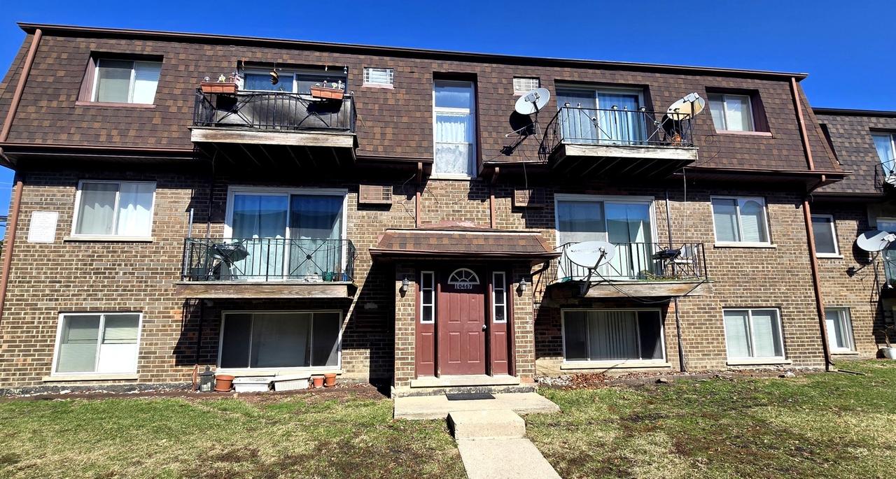 10467 Dearlove Rd. #6, Glenview, IL 60025