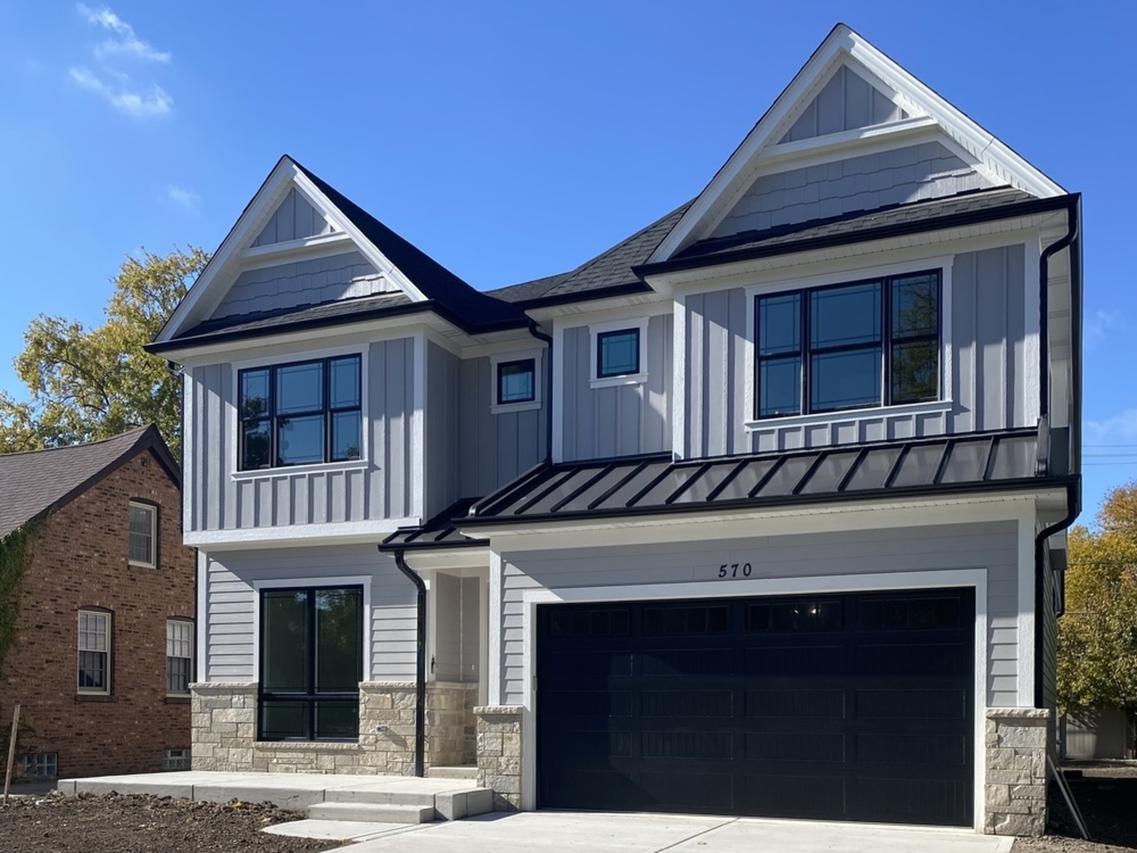 570 S Parkside Ave., Elmhurst, IL 60126