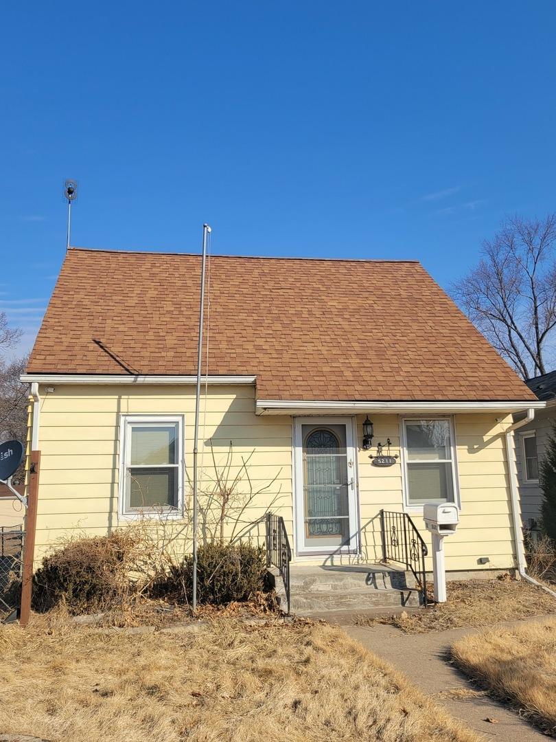 [Address Hidden by Seller], Moline, IL 61265